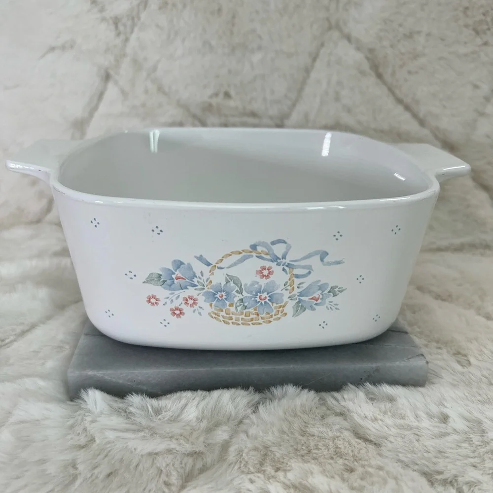 Vintage CorningWare Country Cornflower A-1 1/2-B 1.5L Casserole No Lid